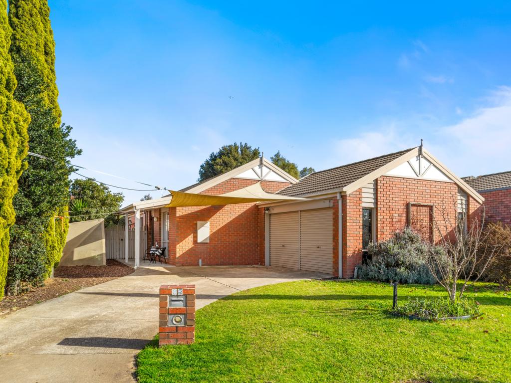 18 Paisley Ct, Werribee, VIC 3030