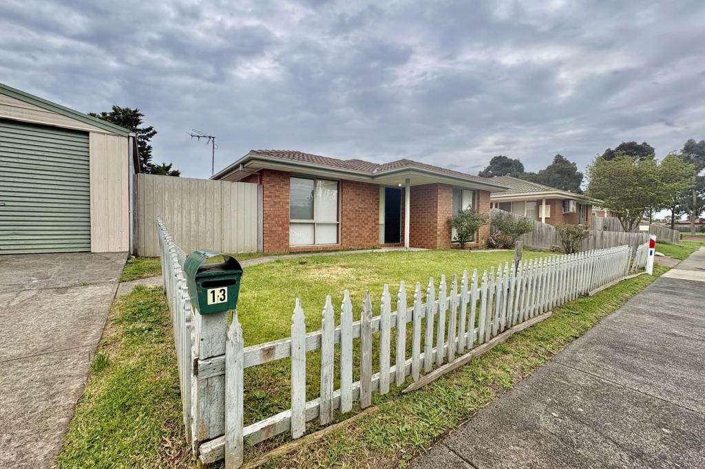 13 Rachel Dr, Cranbourne North, VIC 3977