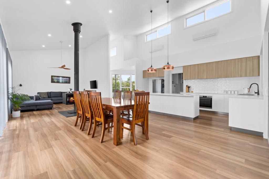 35 Mount View Rd, Wurruk, VIC 3850