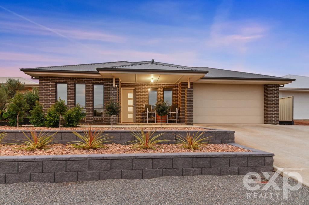 7 Pommern Way, Wallaroo, SA 5556