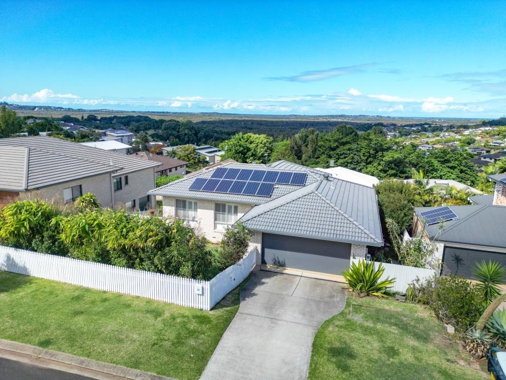 10 Bannockburn Ct, Cumbalum, NSW 2478