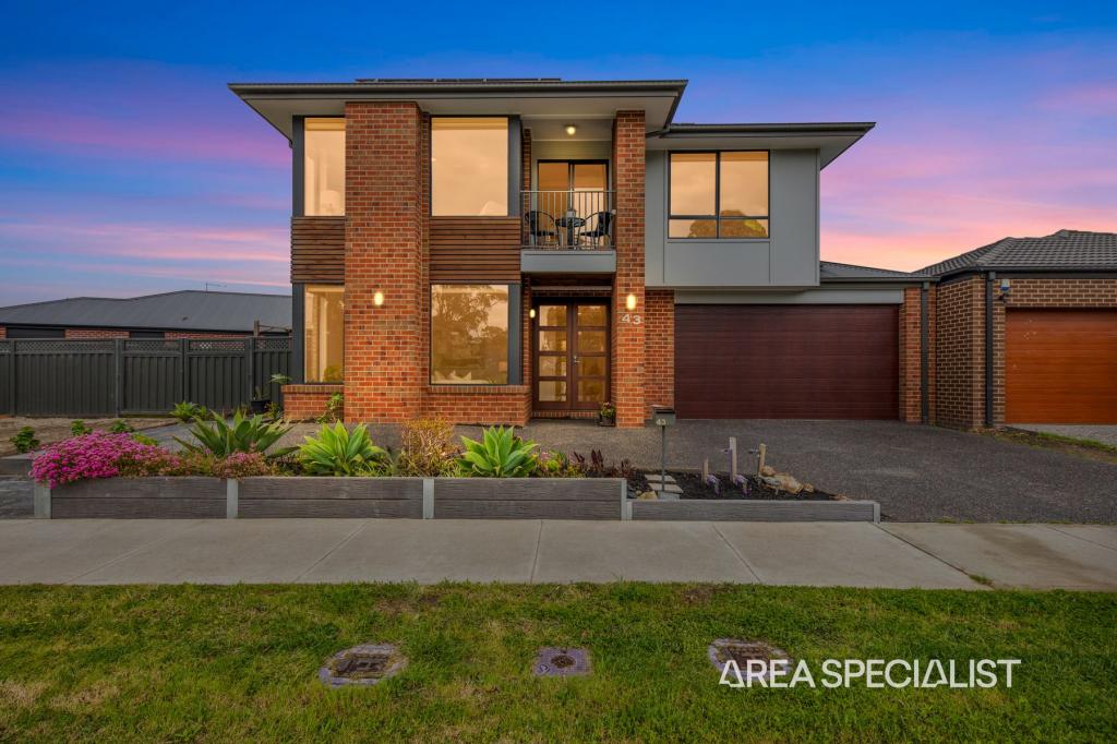 43 Timberline Pkwy, Pakenham, VIC 3810