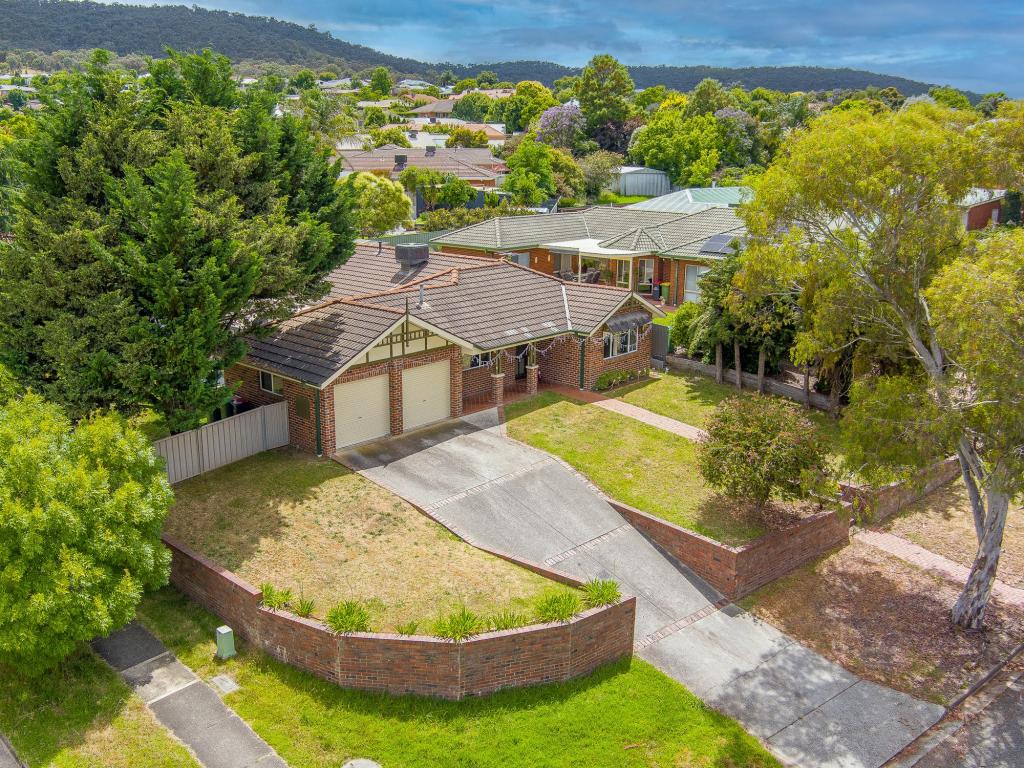 2 Highgrove Pl, West Albury, NSW 2640