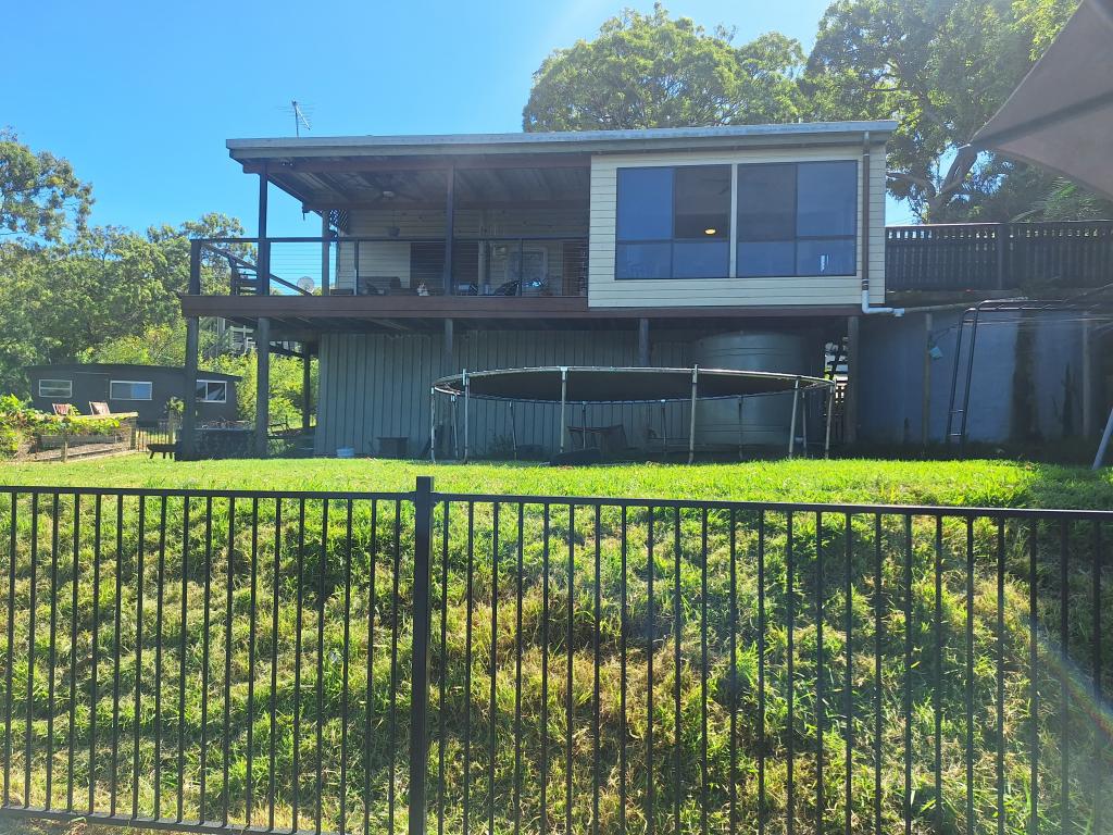 103 Beelong St, Macleay Island, QLD 4184