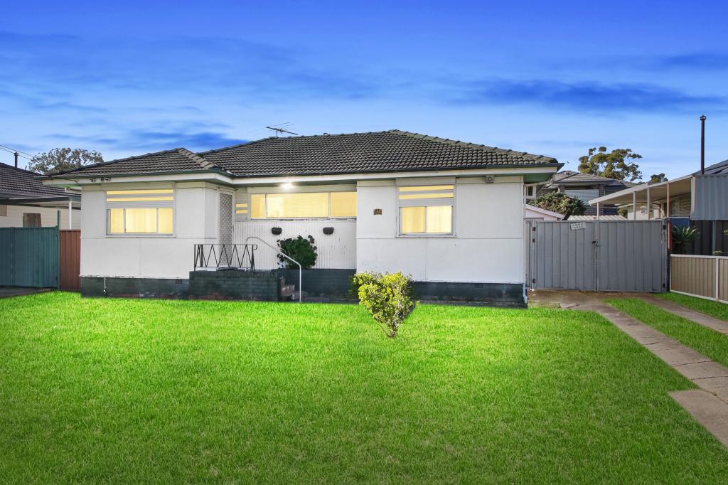 21 Finisterre Ave, Whalan, NSW 2770