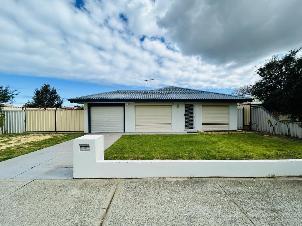 51 Oakwood Cres, Waikiki, WA 6169