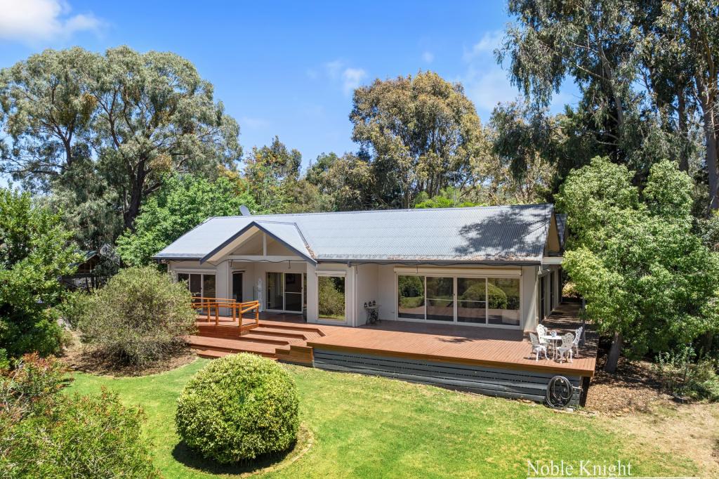 219 Steuarts Rd, Glenburn, VIC 3717