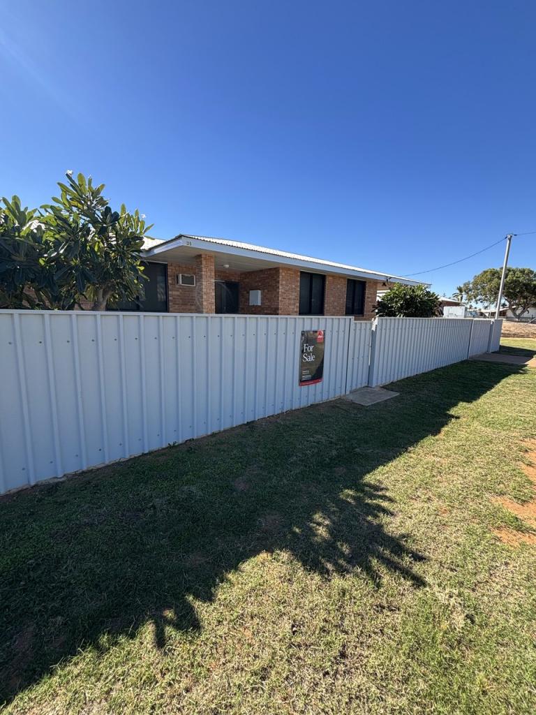 35 Crowther St, South Carnarvon, WA 6701