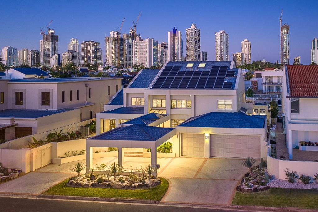 102 Commodore Dr, Surfers Paradise, QLD 4217