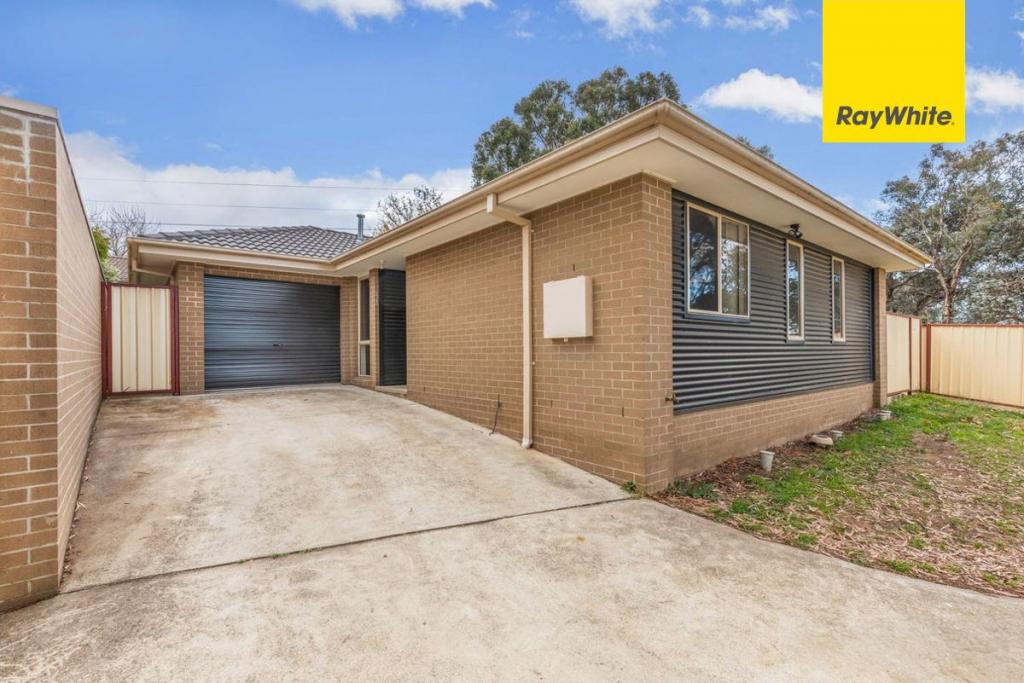 13b Nevile Pl, Latham, ACT 2615