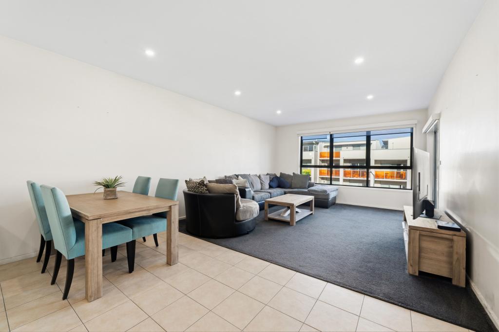 35/2 Eileen Good St, Greenway, ACT 2900