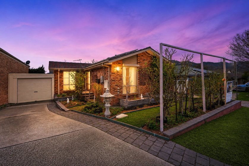 8 Mcgrowdie Pl, Gordon, ACT 2906