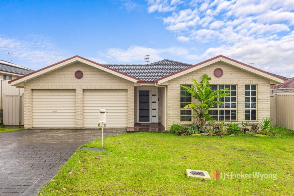 11 Greenhaven Cct, Woongarrah, NSW 2259