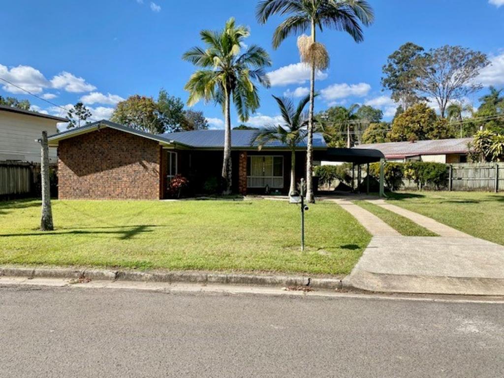 2 Carroo Ct, Coes Creek, QLD 4560