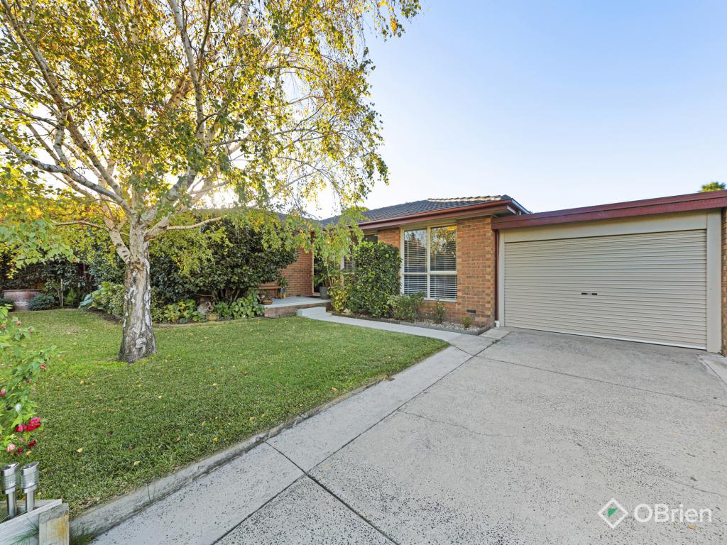 12 Warrock Ct, Berwick, VIC 3806