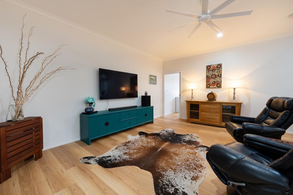 33 Sloane St, Kalkie, QLD 4670