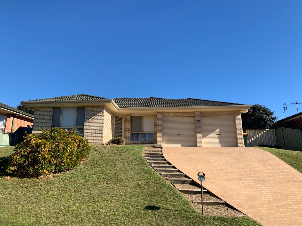 105 Leo Dr, Narrawallee, NSW 2539