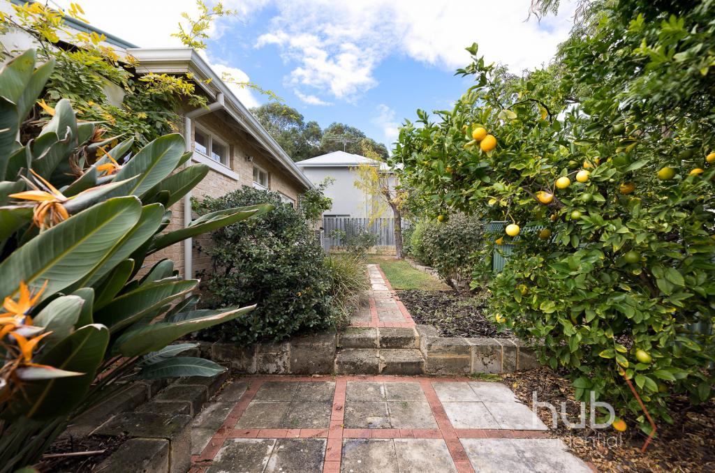 10A KNUTSFORD ST, SWANBOURNE, WA 6010