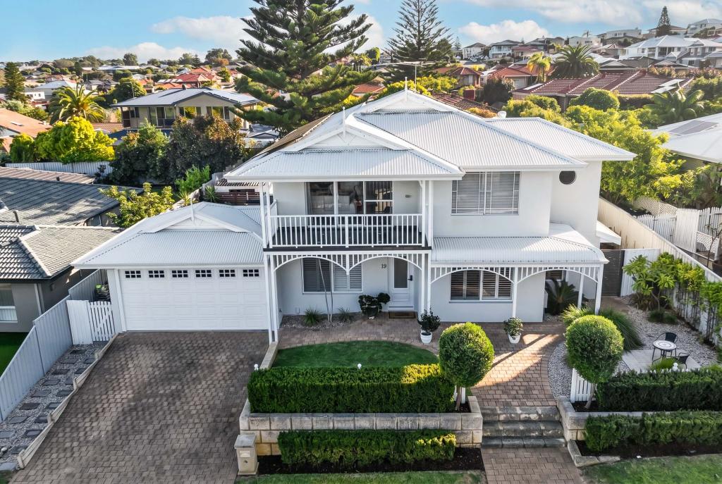 19 Windward Loop, Ocean Reef, WA 6027