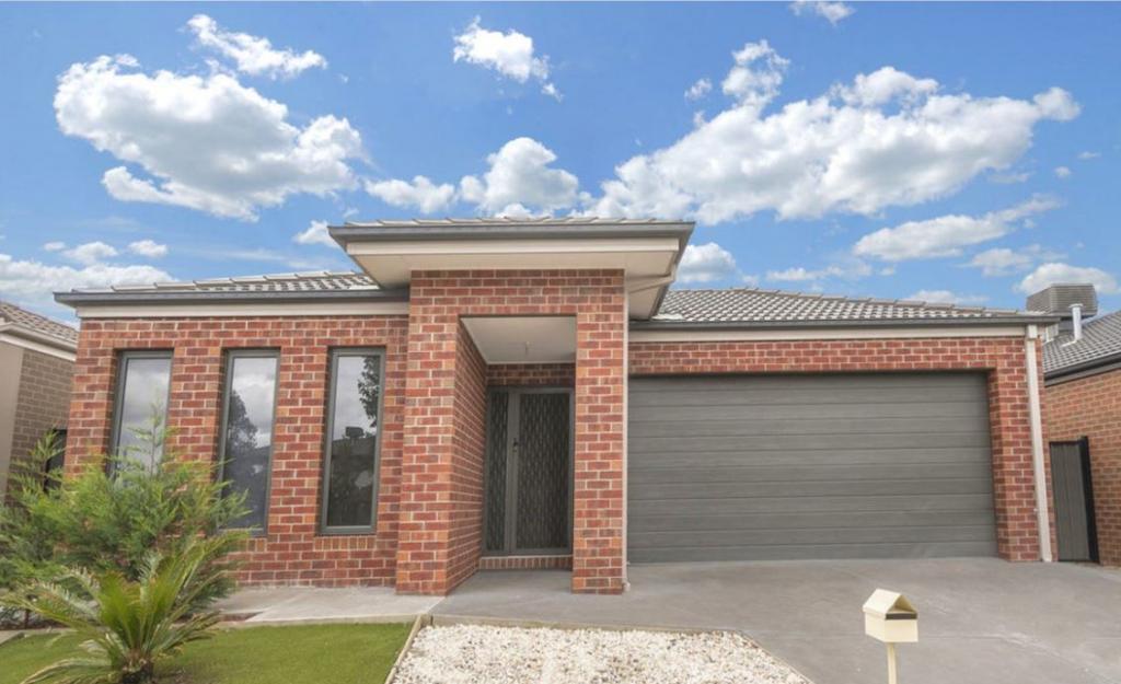 70 Moor Park Dr, Craigieburn, VIC 3064