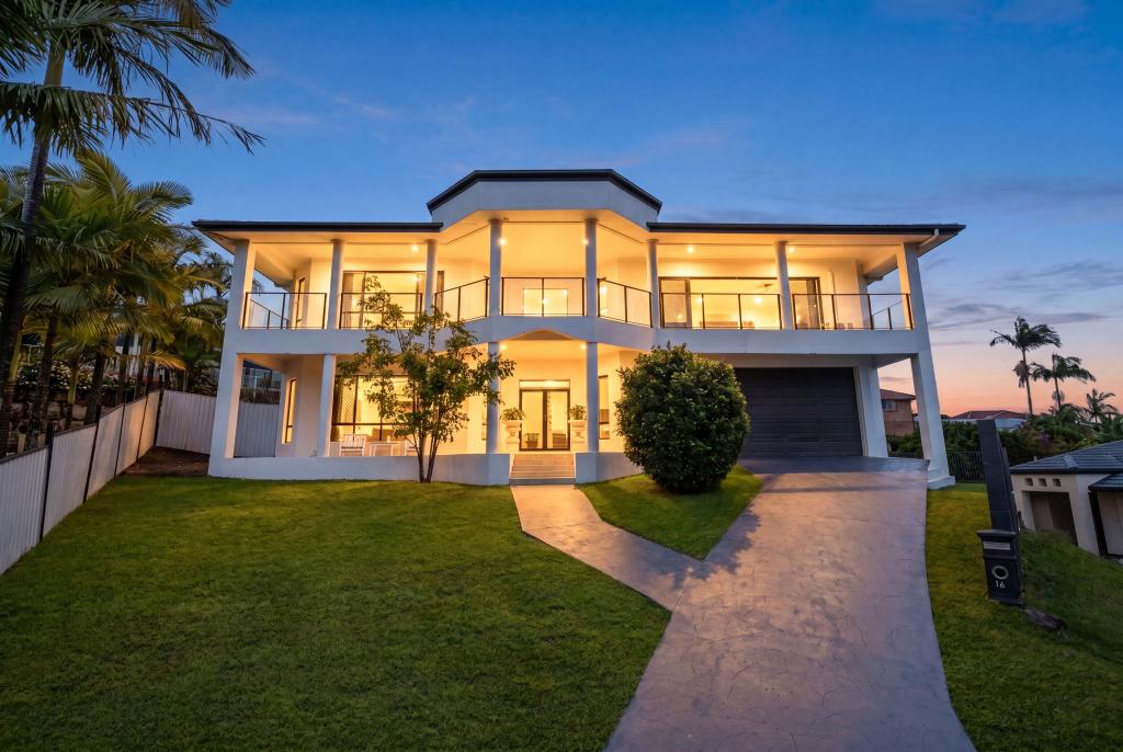 16 TEMOE RISE, PACIFIC PINES, QLD 4211