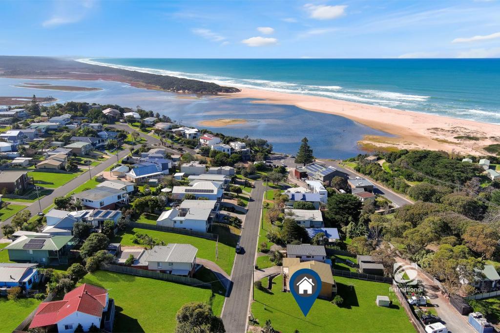 10 Cross St, Lake Tyers Beach, VIC 3909