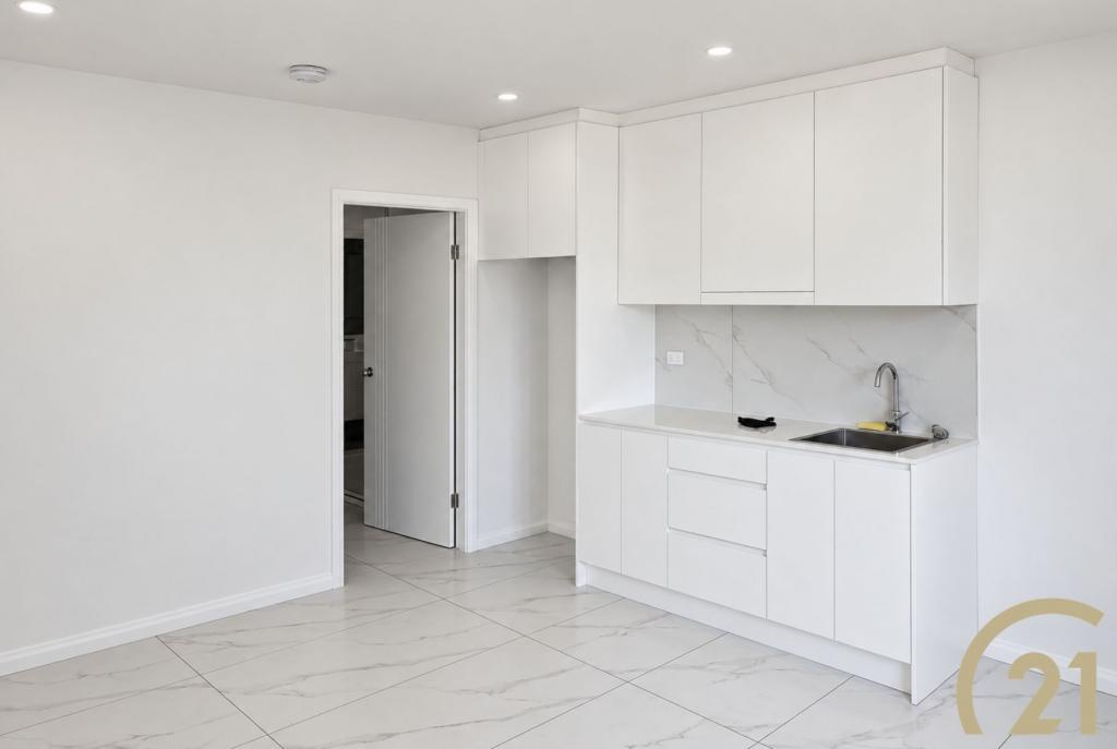 3b Bird Pl, St Helens Park, NSW 2560