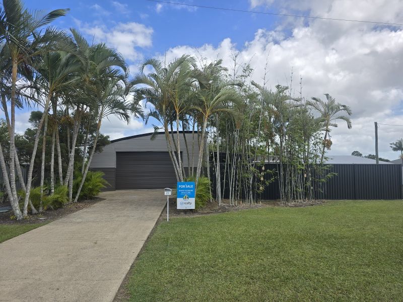 21 Canberra Ave, Cooloola Cove, QLD 4580