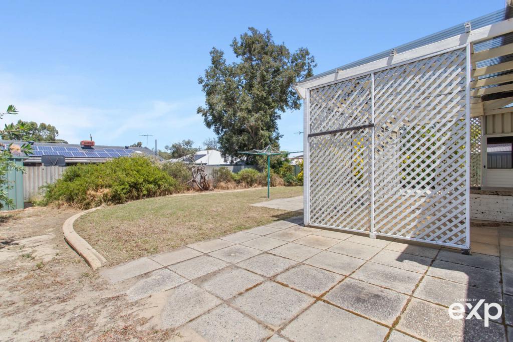 8 Denston Way, Girrawheen, WA 6064