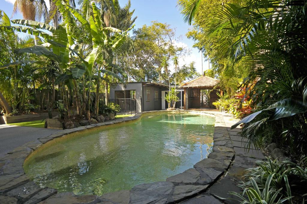 104 Third Ave, Palm Beach, QLD 4221