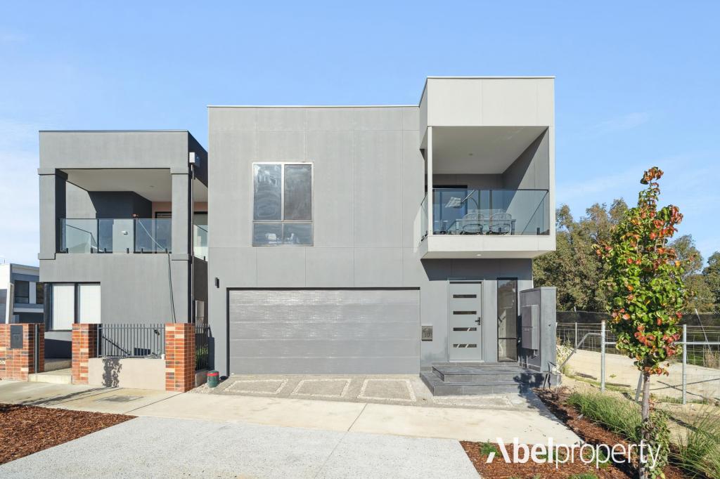 10 Filly Ave, Cockburn Central, WA 6164