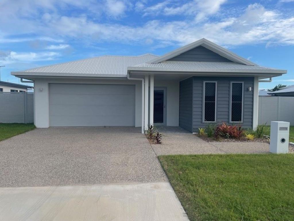 8 Billabong Cres, Bakers Creek, QLD 4740