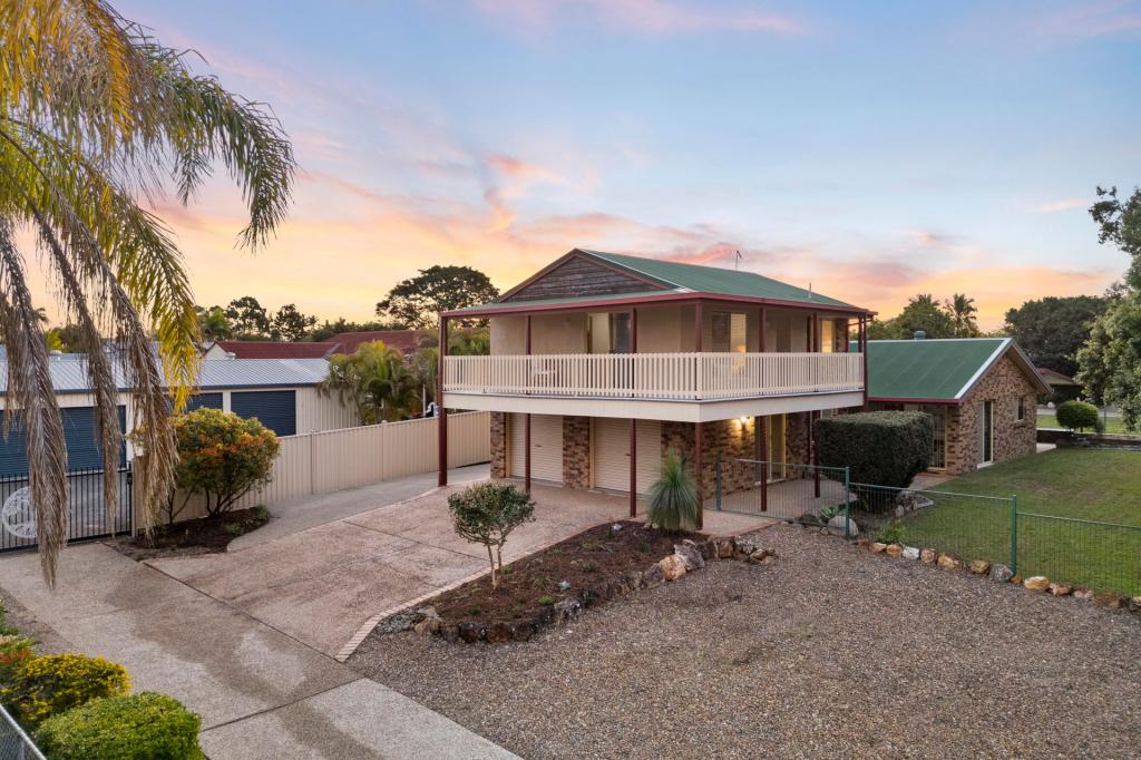 17 Holly Rd, Victoria Point, QLD 4165