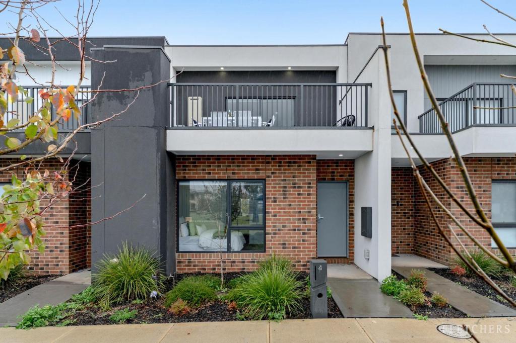 4 VENITA WALK, TARNEIT, VIC 3029