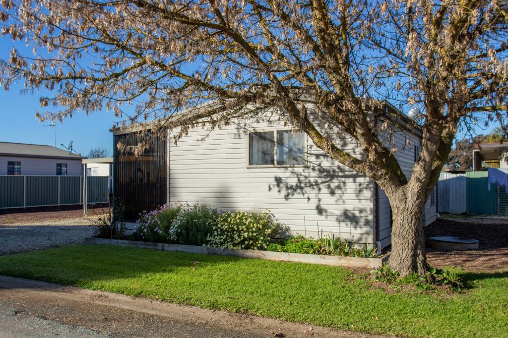 55 JASON STREET, VARA-VILLE VILLAGE, MOOROOPNA, VIC 3629