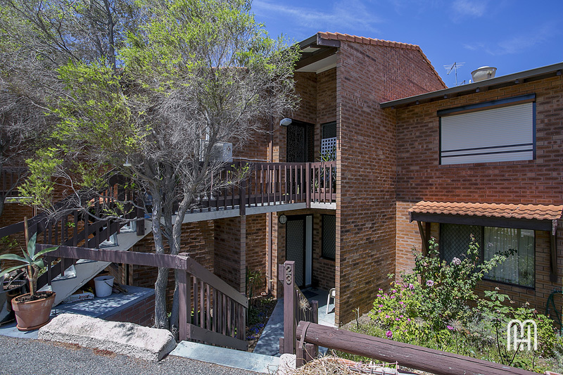 24/72 STANLEY ST, SCARBOROUGH, WA 6019