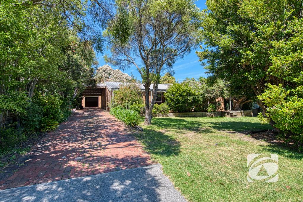 4 Roundhay Ct, Berwick, VIC 3806