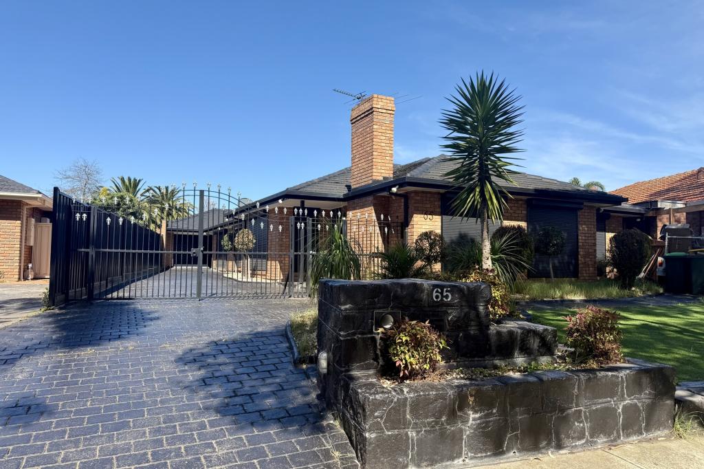 65 Parmelia Dr, Taylors Lakes, VIC 3038