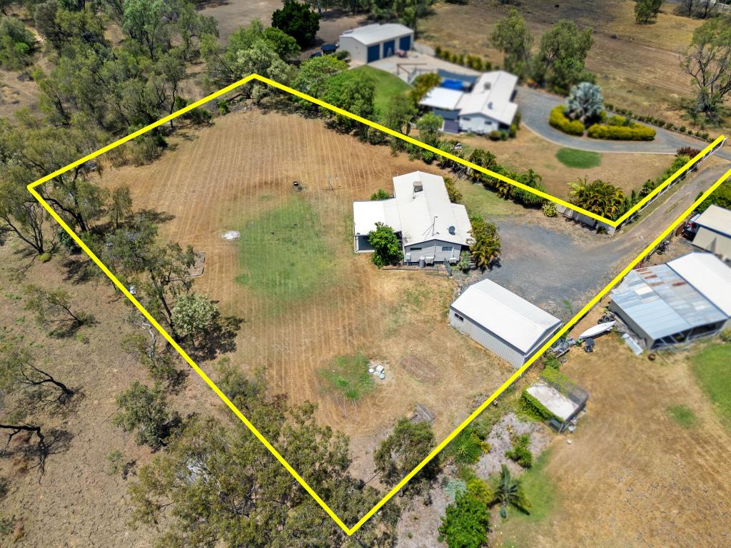 24b Silica Rd, Emerald, QLD 4720