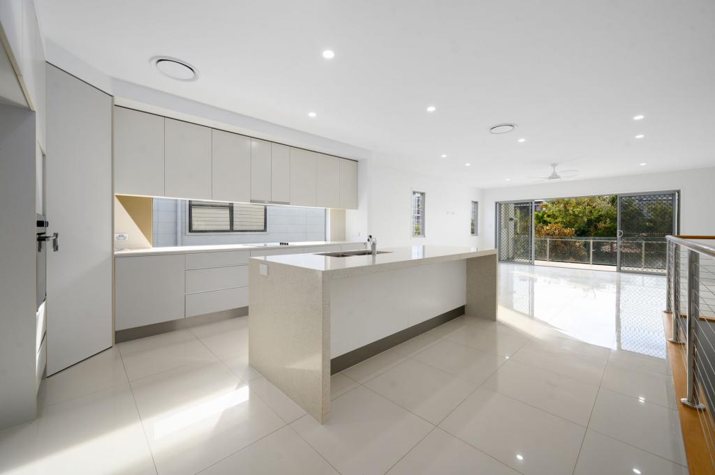 52b Milton Ave, Paradise Point, QLD 4216