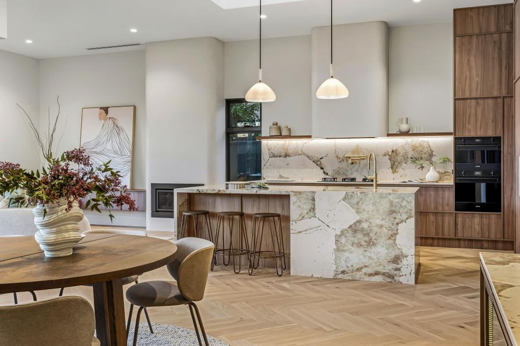 11 Joanna St, Largs Bay, SA 5016