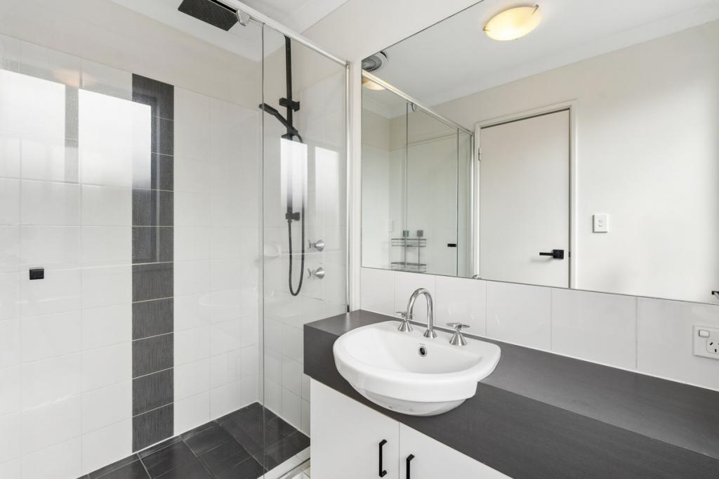 10/14 Wallangarra Rd, Carramar, WA 6031