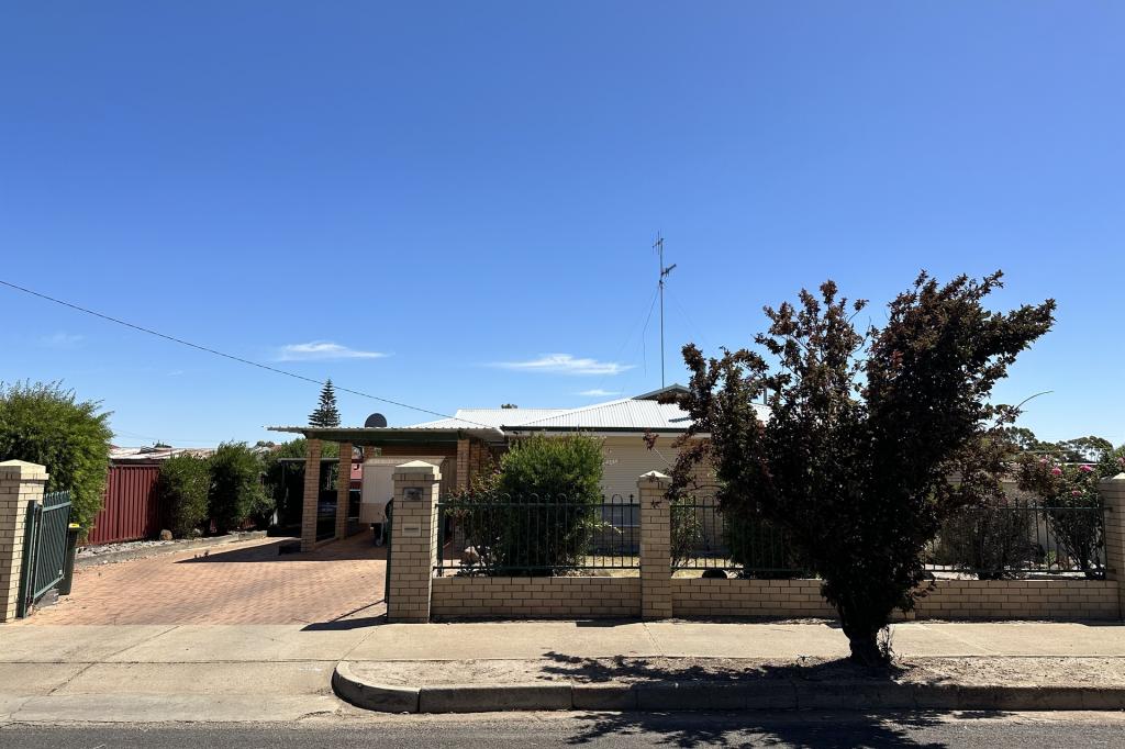 54 Adam St, Katanning, WA 6317