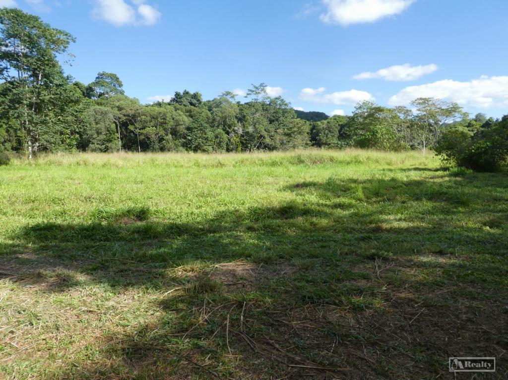 Cnr Silkwood-Japoon Rd & Wooloogin Rd, Japoonvale, QLD 4856