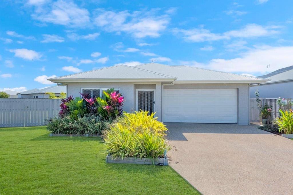 16 Wigton Ct, Bushland Beach, QLD 4818