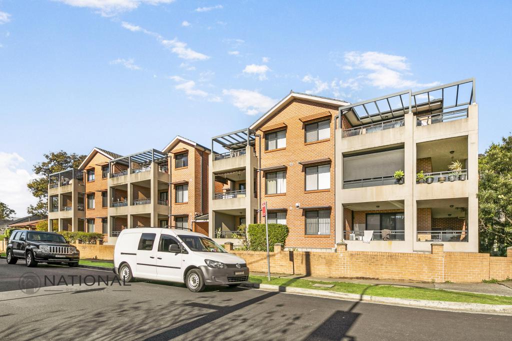 21/10-12 Wingello St, Guildford, NSW 2161