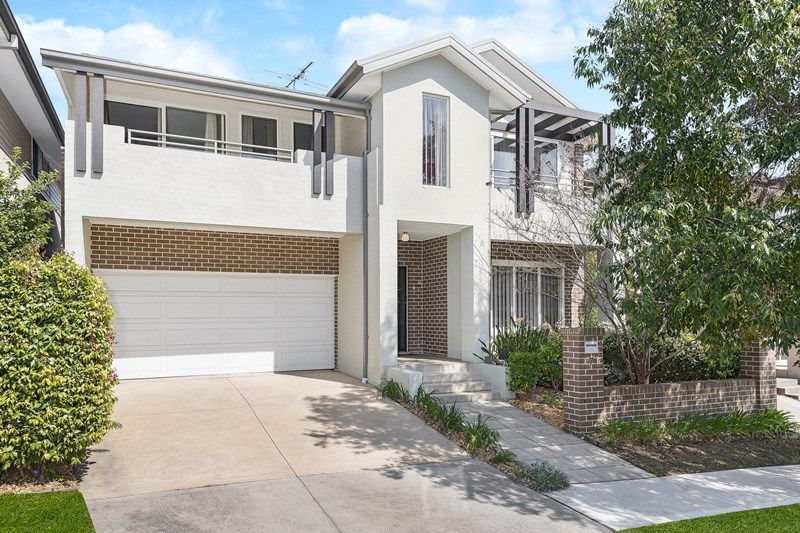 7 Gilchrist Dr, Campbelltown, NSW 2560