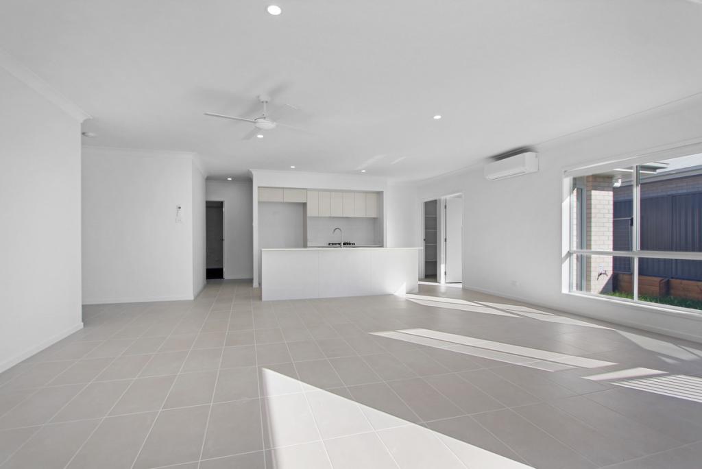 5 Brush Cherry Bvd, Thrumster, NSW 2444