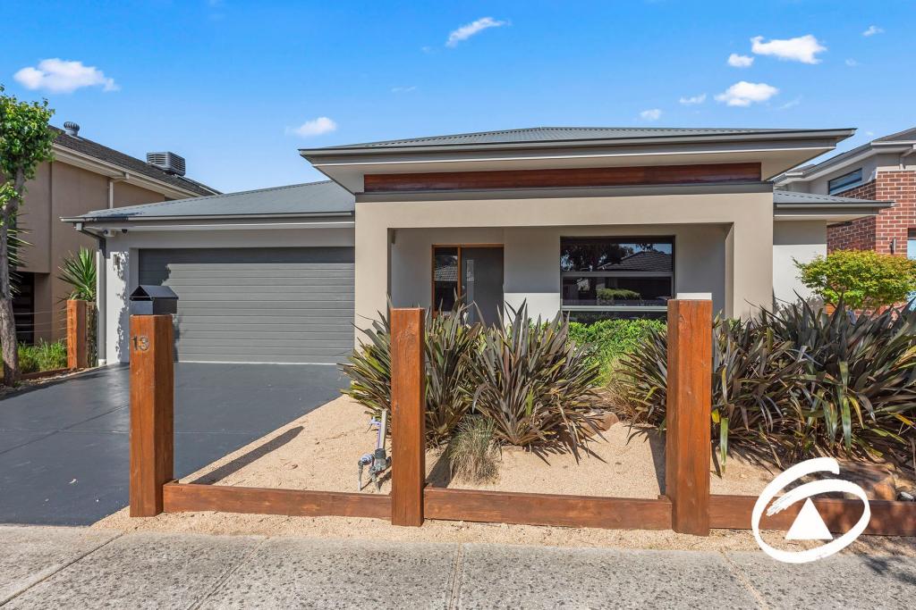 13 John Russell Rd, Cranbourne West, VIC 3977