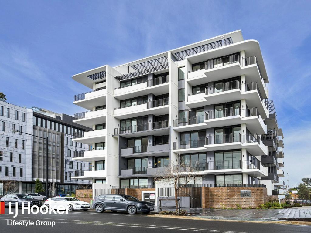 APARTMENT 402/2 FORDHAM WAY, ORAN PARK, NSW 2570